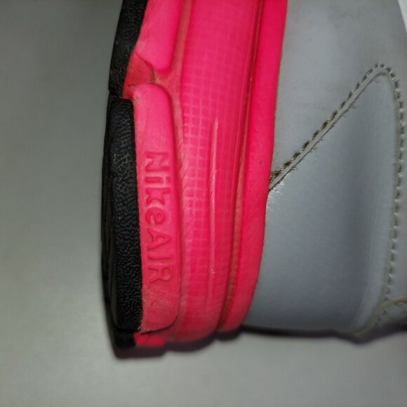 Nike Relentless2 Womans 7.5 Sneaker Running Shoe Pink Gray Logo light weight - Picture 8 of 12
